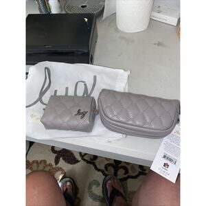 Lug Eyeglass Holder & Mini Pill Case Pearl